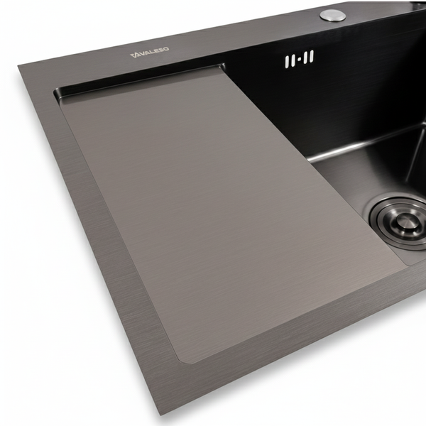 Кухонна мийка CM 65*50 R чорна PVD handmade (круглий сифон 3,0/0,8) CM_6550_30_08_PVD фото